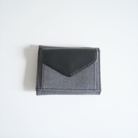 未使用 / familiar / ミニ財布・ネックストラップ・付けポケット3点セット / 2506-0415