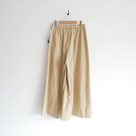 2022 / 未使用 / LOISIR / 綿シルクタイプライターBOXタックワイドパンツ / B0123LFP615 / 2512-0455