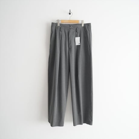 2023SS / journal standard luxe / SUNDAY ハンサム タックパンツ / 23030440036020 / 2405-0053