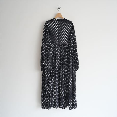 人気完売品 / BEARDSLEY / ドットギャザーワンピース / BEZ10A2209A0003 / 2504-1164