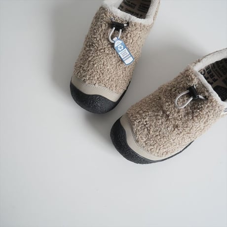 人気完売サイズ / 未使用 / KEEN / HOWSER III SLIDE　ボアシューズ / 1029437 / 2412-0887
