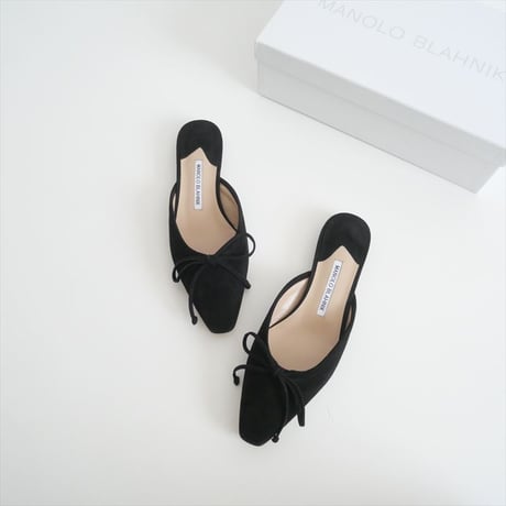 継続販売品 / MANOLO BLAHNIK / バレリム ブラックスエードフラットミュール / 9XX-0657-0013 / 2412-0841
