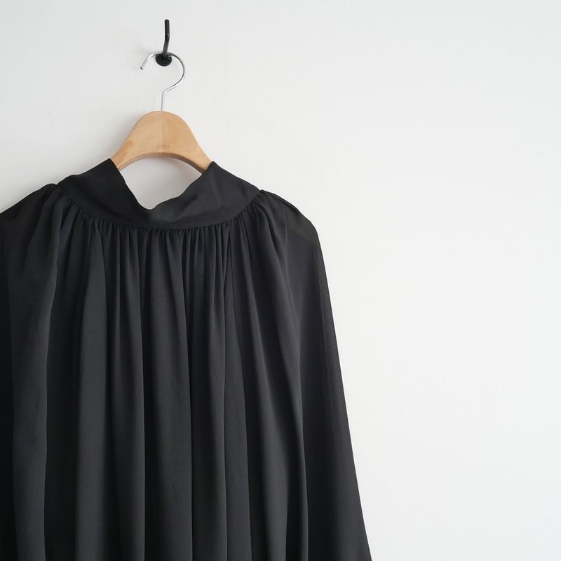 未使用GGシルクブラウス