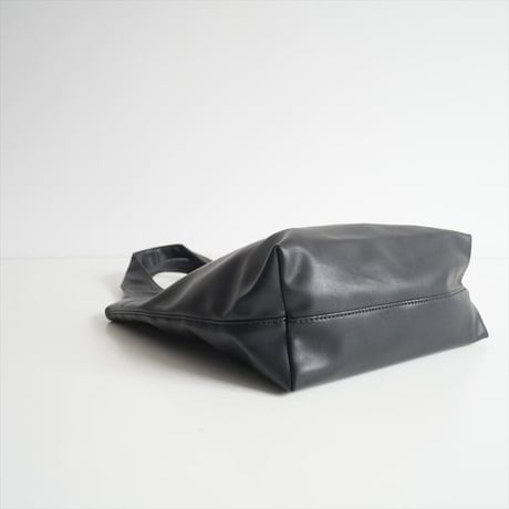 〇継続販売品 / 未使用 / A.P.C. / Ninon スモールトートバッグ / PUAAT-M61861 / 2503-0324