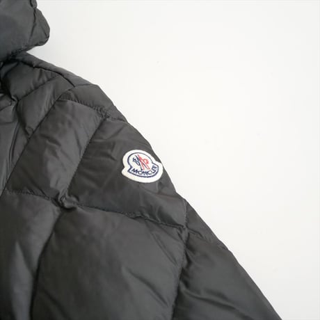 2023AW / MONCLER / ARVOUIN ショートダウンジャケット / I20931A00198 53A5E / 2506-0693