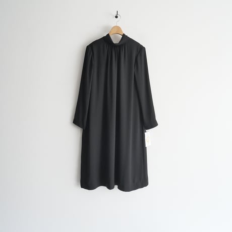 2023 / MASSE MENSCH / バックボウワンピース / 2403-0073