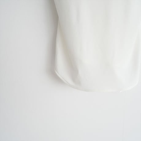 2024SS・人気完売品 / 未使用 / IENA / バックデザインブラキャミソール / 24070900404110 / 2501-0356