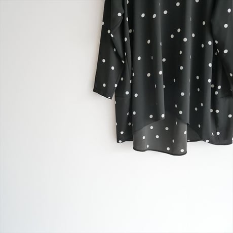 継続販売型 / BEARDSLEY 後ろドレープTブラウス BEZ5032304A0003 / 2604-0264