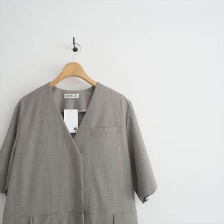 2025SS今季 / 未使用 / ADAM ET ROPE購入品 / EMOELLE / ハーフスリーブVネックオールインワン / GAY75010 / 2507-0290