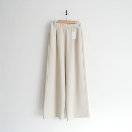 2023AW・人気完売品 / DEUXIEME CLASSE / イージーワイドパンツ / 23030500814030 / 2601-0026