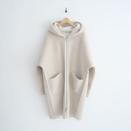 2022AW / Lou Andrea / Mouton Fake Hood Coat / 22020570100730 / 2409-0119