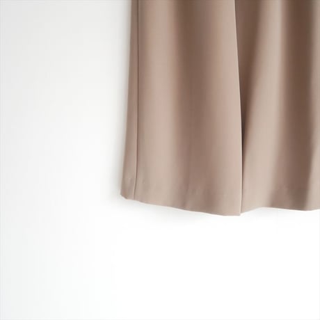 2025SS・人気完売品 / 未使用 / DEUXIEME CLASSE イージーワイドパンツ 25030500808010 / 2604-0789