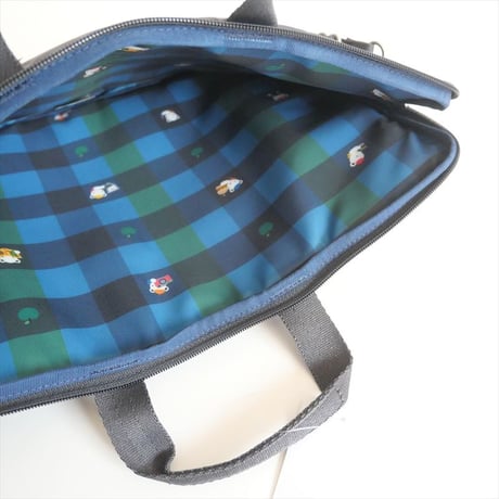 2024・人気完売品 / 未使用 / LeSportsac×familiar / TH LAPTOP CASE 15ファミリアサンダーアートLP / 1562 / 2504-0698