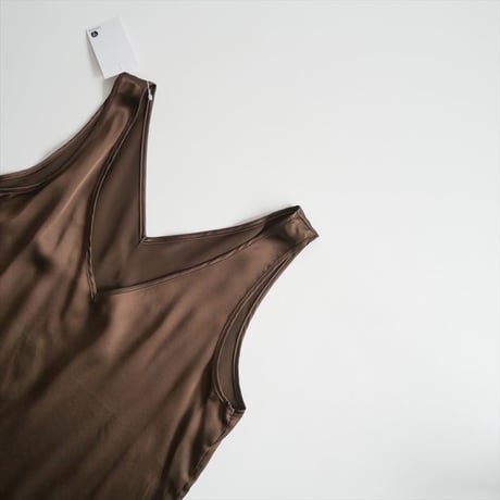 継続販売品 / unefig. / Triangle Tank / 2602-0519