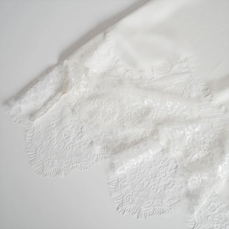 2026SS今季新作・人気完売品 / 未使用 / SPICK&SPAN レースサテンチュニックキャミソール 26051200206010 / 2604-0157