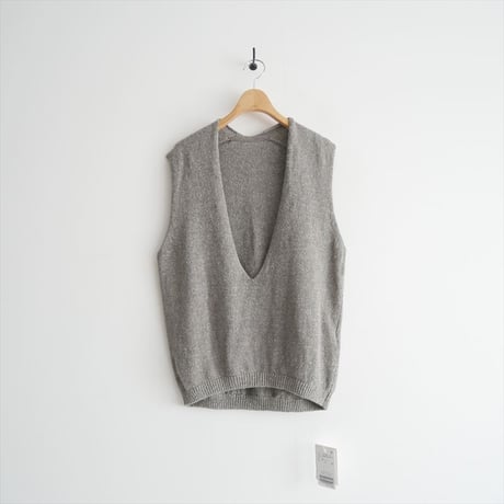 2025SS・人気完売品 / 未使用 / MUSE de Deuxieme Classe / Lily Linen Vネック ベスト / 25080520427010 / 2603-0101