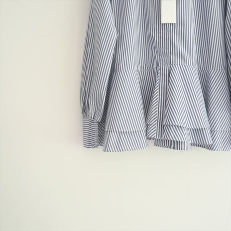 2024AW / 未使用 / 俳優の高梨臨さんコラボ / ＃Newans / ダブルフリルヘムシャツ / BLNECW0501 / 2506-0042