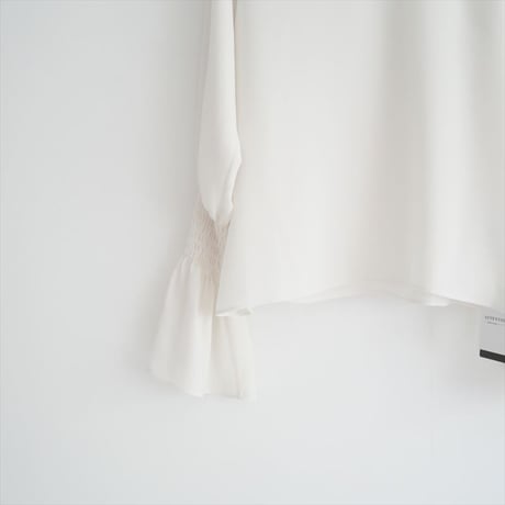 2023AW / L'Appartement / Shirring Blouse / 23050560200230 / 2407-0553