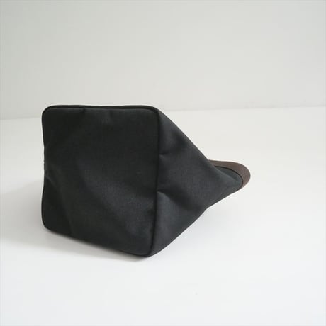 継続販売品 / Herve Chapelier / 701C (コーデュラ舟型トートS) ノワール×モカ / 2500-0199
