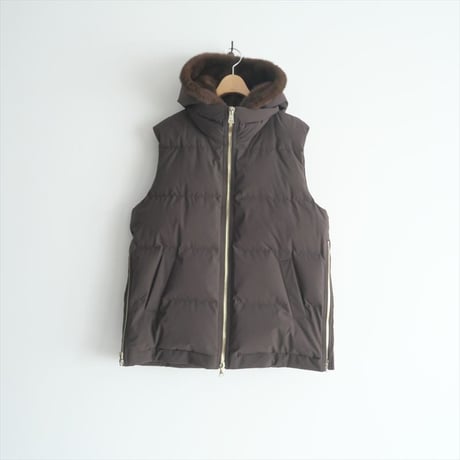〇2024AW・人気完売品 / 未使用 / L'Appartement購入品 / LOU ANDREA / FAKE MINK VEST / 24010570003030 / 2509-0627