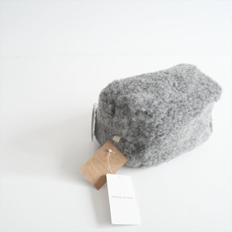 2023AW / 未使用 / FRAMeWORK購入品 / COLD BREAKER / ボアスモールBAG / 23092230005830 / 2404-0127