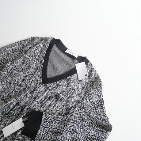 2024AW・継続販売品 / 未使用 / saqui / herringbone v-neck pull-over / 23AW15 / 2501-0874