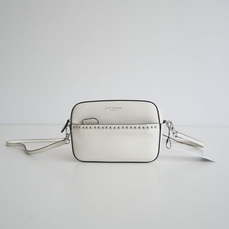 2021 / J&M DAVIDSON / LIPSTICK POUCH WITH STUDS AND CHAIN / 2402-2033