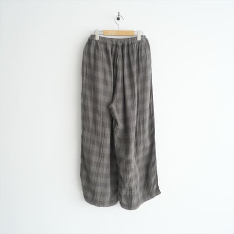 2023SS / ARMEN / DOUBLE GAUZE OVER DYED CHECK GATHERED EASY PANTS / INAM2251DGD / 2311-0694