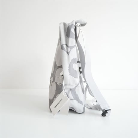 未使用 / marimekko / ENNI PIENI UNIKKO 2 バックパック / 52204-6-49050 / 2512-0838