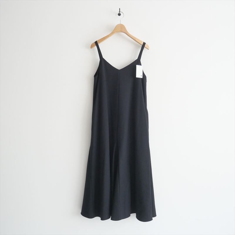 ヨンファ Vパターンドレス 新品未使用 M