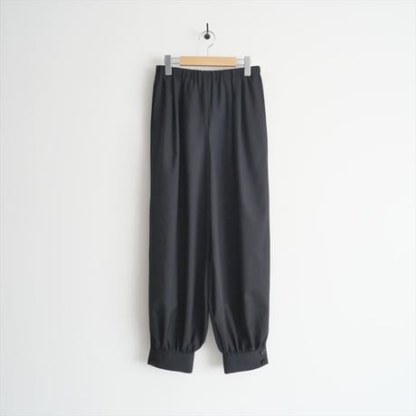 2025SS今季新作・人気完売品 / ENFOLD / CUFF-HEM BALLOON-PANTS / 300IS231-0401 / 2503-0932