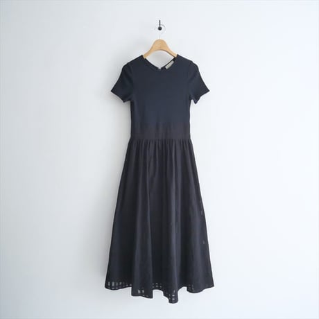 2023SS / 未使用 / UNITED ARROWS / V ネック フィット＆フレア タフタ ワンピース / 15261623768 / 2502-0678