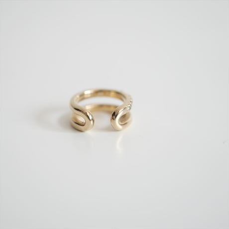 2023・人気完売品 / DECOUVERTE / 10KYG 0.13ct ダイヤモンド Wフープ イヤーカフ(片耳) / 23114895057770 / 2505-0205