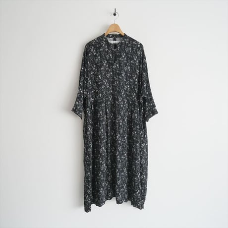 2024AW今季・人気完売品 / 未使用 / journal standard luxe / フラワー ampleプルワンピース / 24040440001030 / 2412-1016