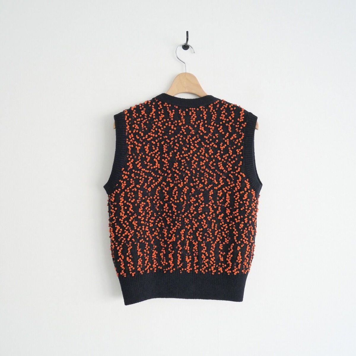 ベスト Pioneeri Unikko / knitted vest レディース（伊勢丹新宿別注色 