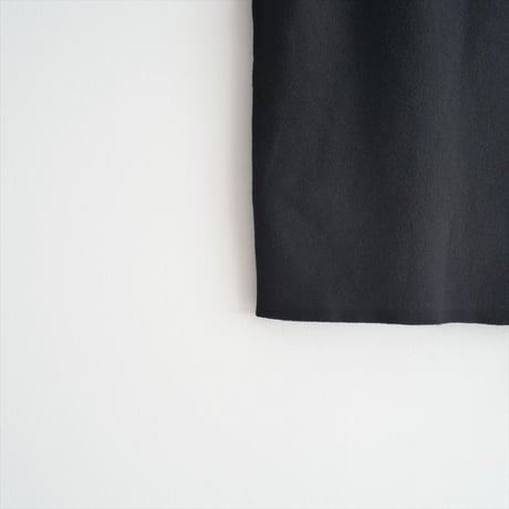 2023 / emmi atelier / カッティングデザインニットプル / 13WNT231074 / 2309-0730