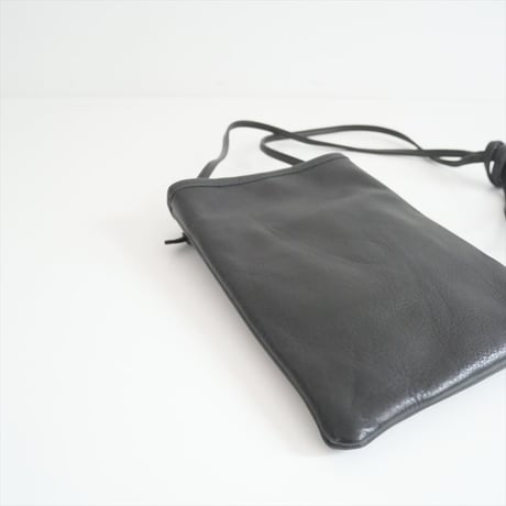 継続販売品 / Yammart / flat shoulder bag (black) / 2408-1025