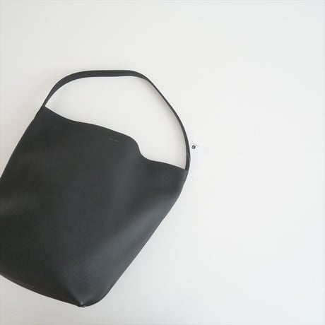 継続販売品 / THE ROW / LARGE  N/S Park Tote バッグ　レザー / 2409-0094