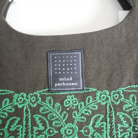 2024AW / 未使用 / mina perhonen / felice エッグバッグ / aca9041 / 2501-0561