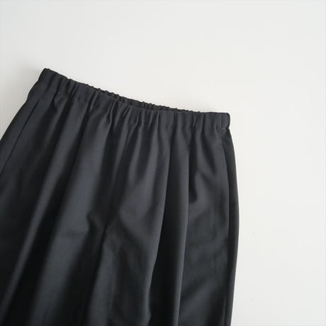 2025SS今季新作・人気完売品 / ENFOLD / CUFF-HEM BALLOON-PANTS / 300IS231-0401 / 2503-0932