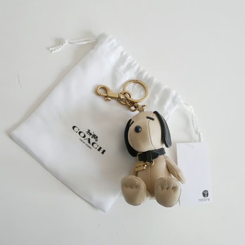 2025・人気完売品 / COACH×PEANUTS レザー スヌーピー バッグチャーム