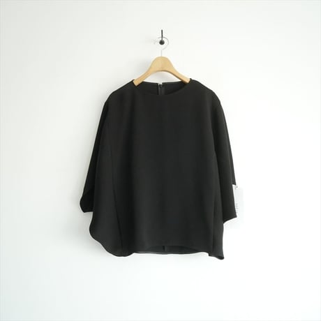 2025SS・人気完売品 / 未使用 / SOEJU / ライトクロスコクーンシルエットブラウス / S-01-SB-049 / 2511-0199