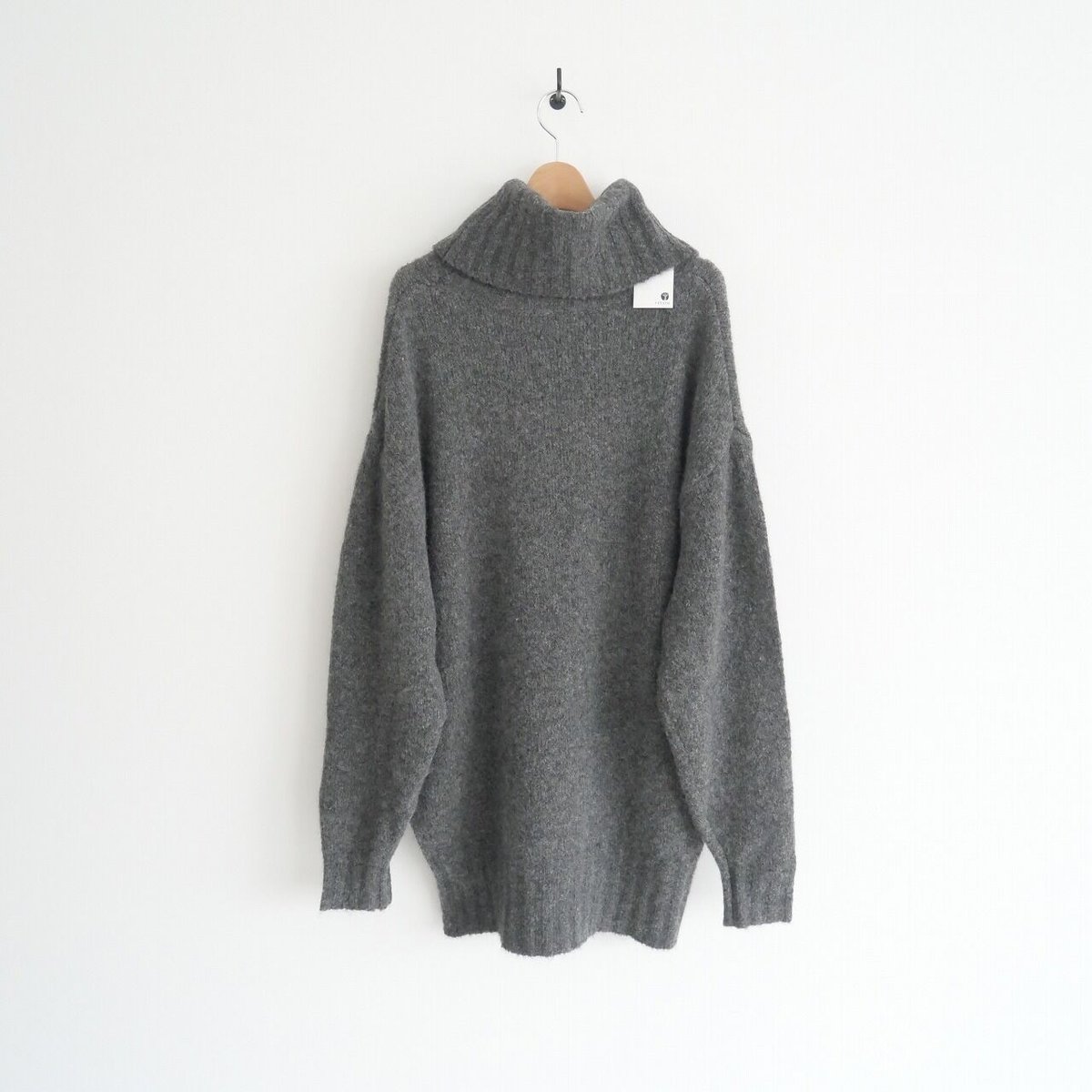 ETRETOKYO ボンディング2wayタートルプルオーバー 2WAYカット