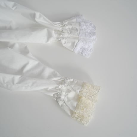 2024 / 未使用 / IENA二子玉川店限定品 / VIOLETTE ROOM / LACE BLOUSE  / 24051910001330 / 2412-0114