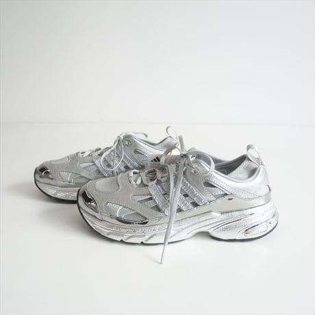 〇2025・人気完売品 / 未使用 / adidas / ADISTAR POSE / JP7374 / 2510-0871