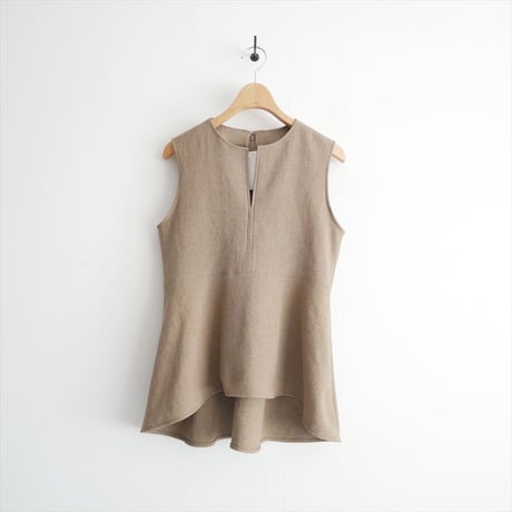 人気完売品 / Whim Gazette / ストレッチペプラムブラウス / WGZ1041404A0002 / 2509-2110