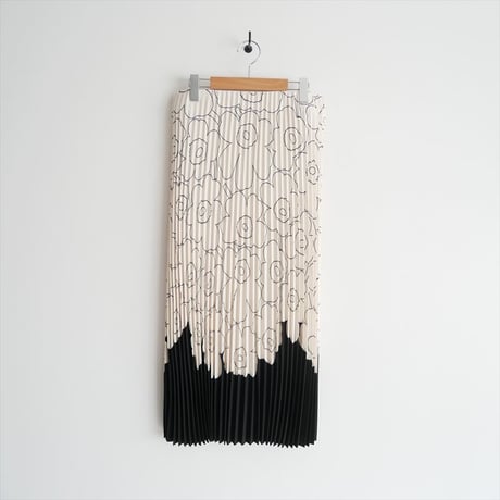 2025 / 未使用 / marimekko / Piiru Piirto Unikko スカート / 52254194446 / 2601-0669