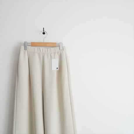 2023AW・人気完売品 / DEUXIEME CLASSE / イージーワイドパンツ / 23030500814030 / 2601-0026