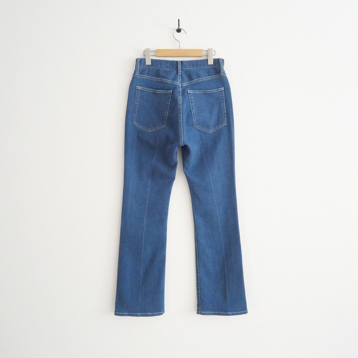 2021 / IENA / エコデニムストレッチセミフレアパンツ / 2205-1699  