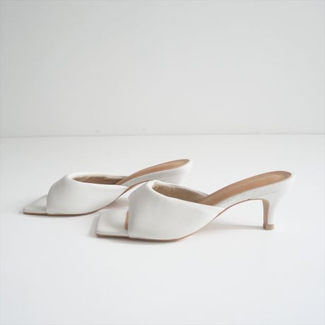 2025SS / Demi-Luxe BEAMS / スクエアパフサンダル .M / 64-33-0079-883 / 2507-0320